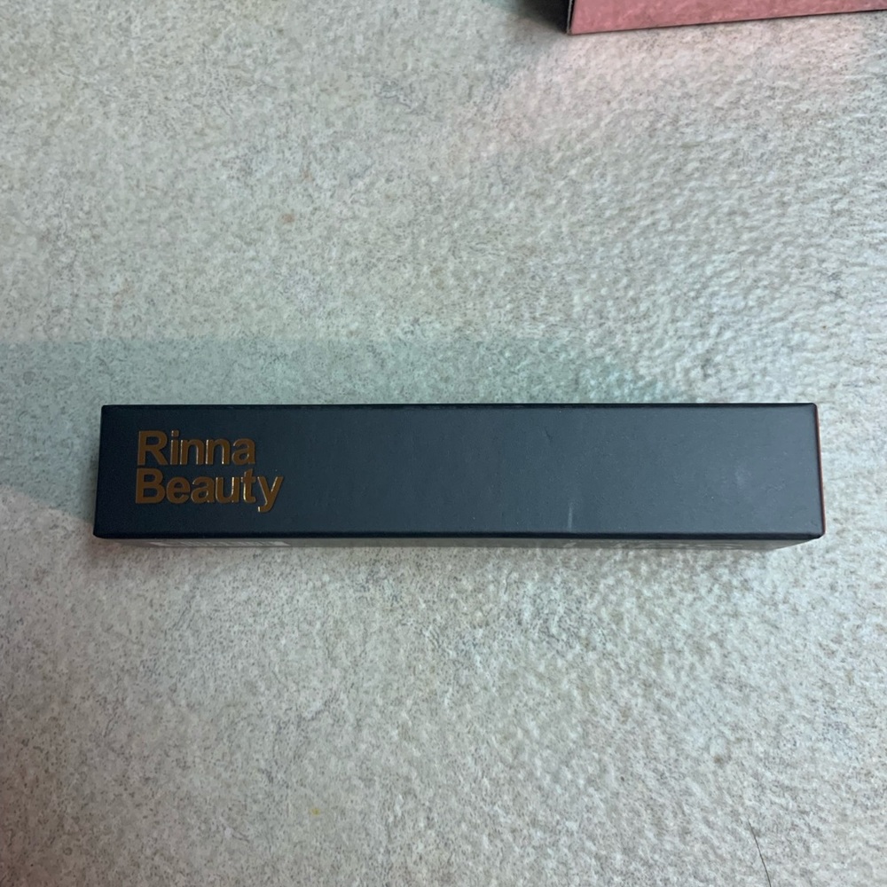 Rinna beauty lip gloss